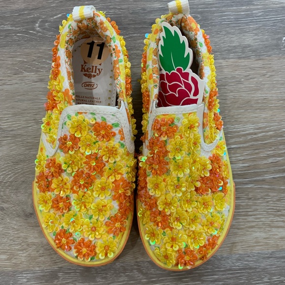 ⚠️ LELLI KELLY YELLOW KIDS SHOES ⚠️ - Picture 1 of 4